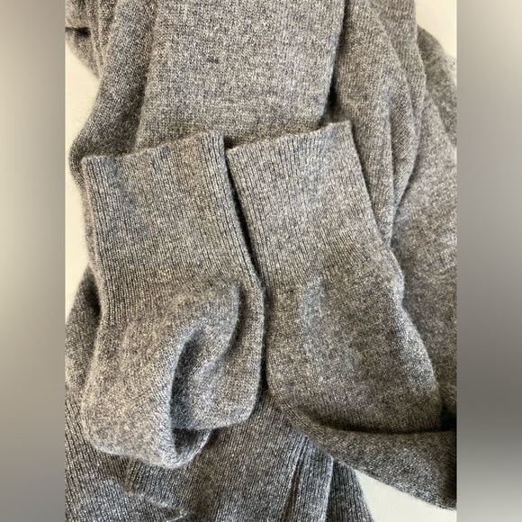 Berk Burlington Arcade, London Cashmere Sweater - Picture 6 of 13